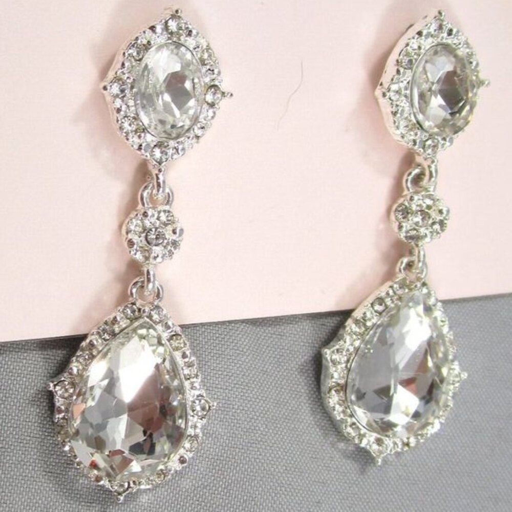 YOU'RE INVITED Glamorous Silver Oval & Pear Clear Crystal Dangle Earrings**NEW!